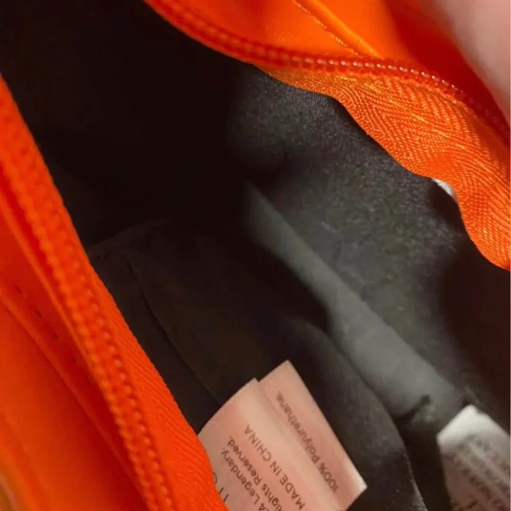 Trick ‘r Treat Sam’s bitten lollipop purse - Picture 3 of 3